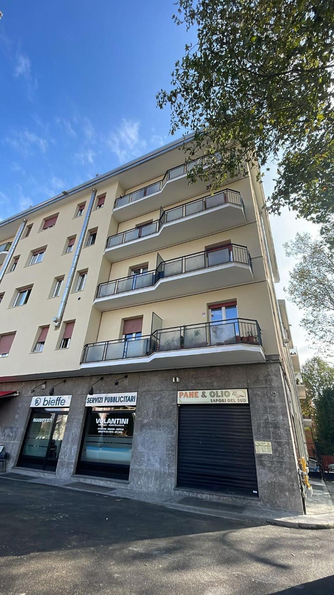 Soleo Guesthouse Monza Esterno foto